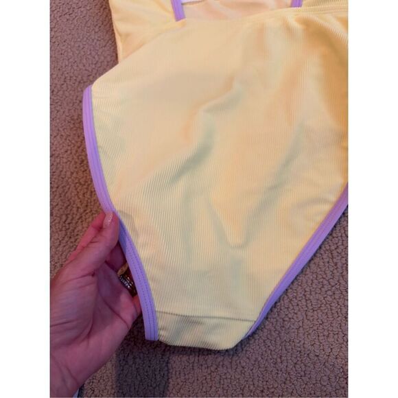 NWOT LAINSNOW Women's Ocean Isle Sleeveless One Piece, Lemon/Lilac LARGE - Picture 5 of 7